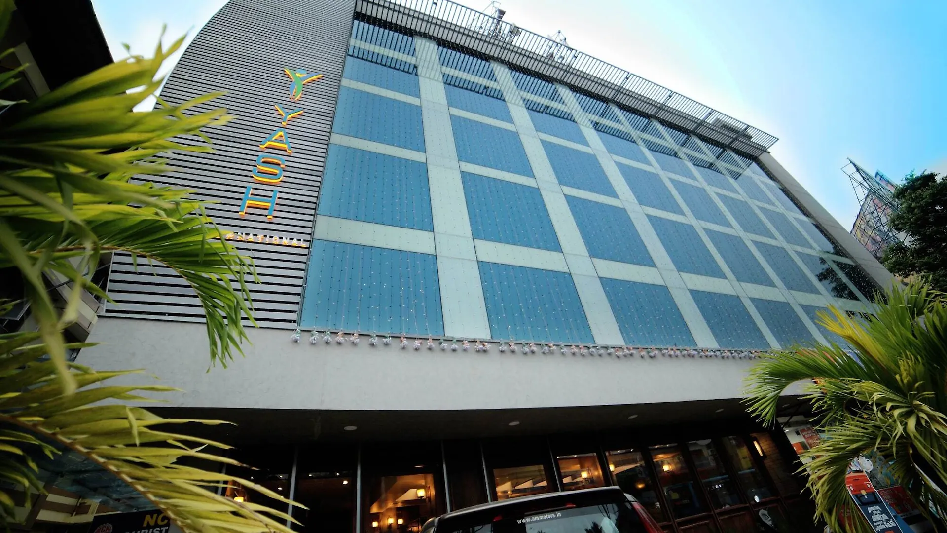 Yash International Calicut Hotel